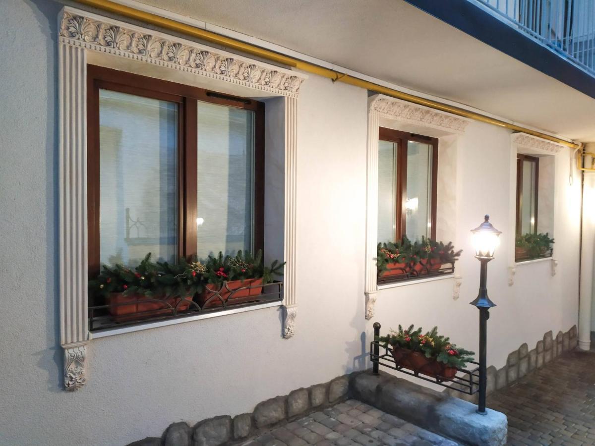 Rynok 25 Deluxe Lviv Centerアパートメント エクステリア 写真