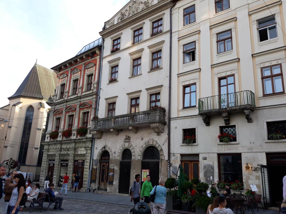 Rynok 25 Deluxe Lviv Centerアパートメント エクステリア 写真
