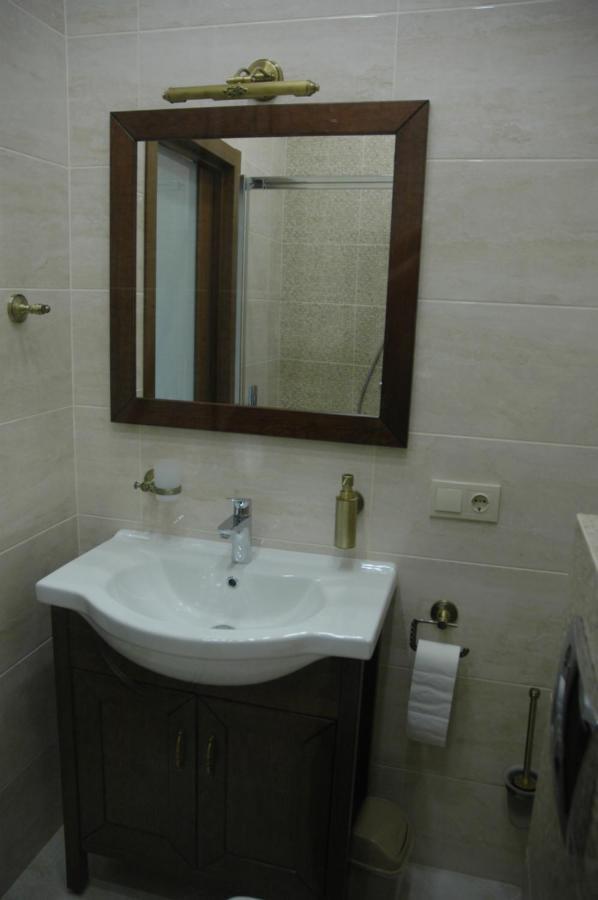 Rynok 25 Deluxe Lviv Centerアパートメント エクステリア 写真
